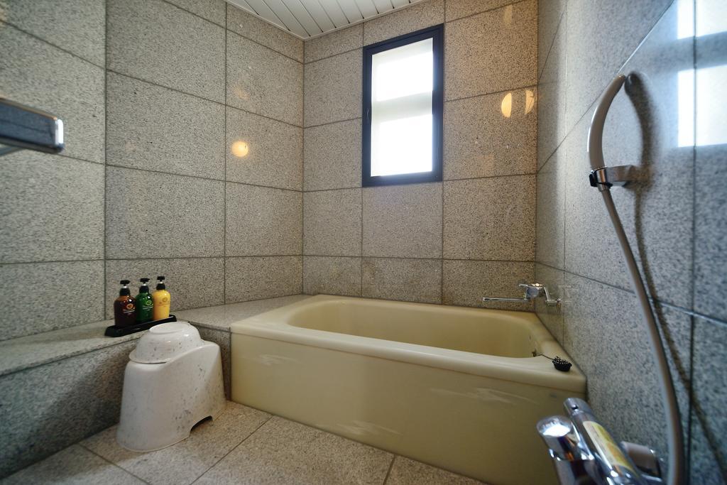 Hotel Showa Club Atami  Esterno foto