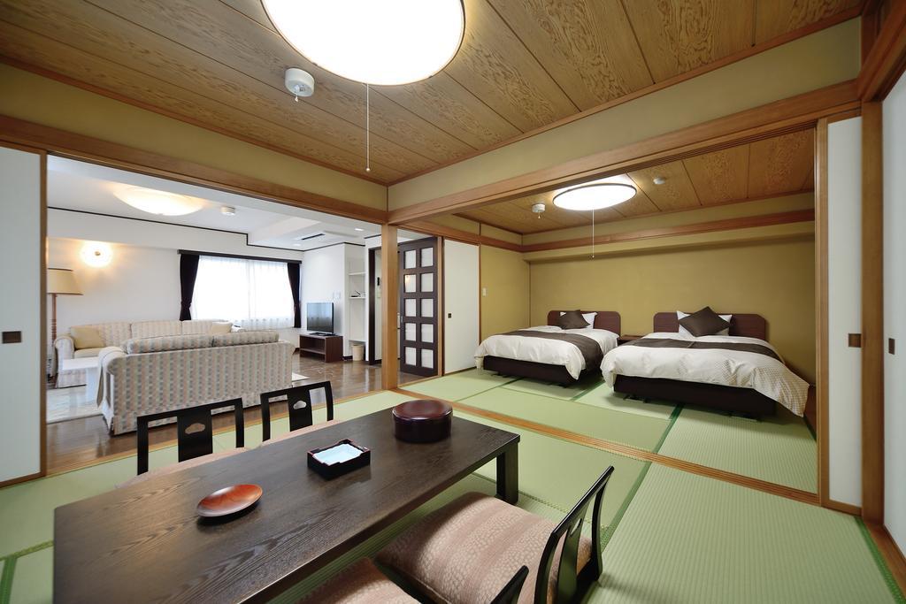 Hotel Showa Club Atami  Esterno foto